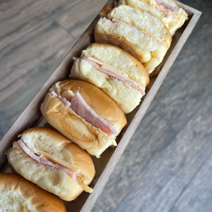 Sandwichitos de Jamón con Queso
