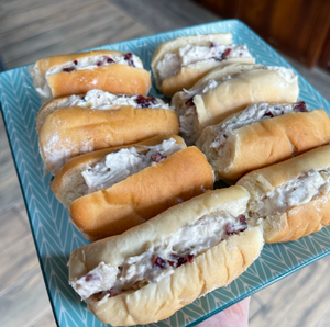 Sandwichitos de Pollo con Cranberries